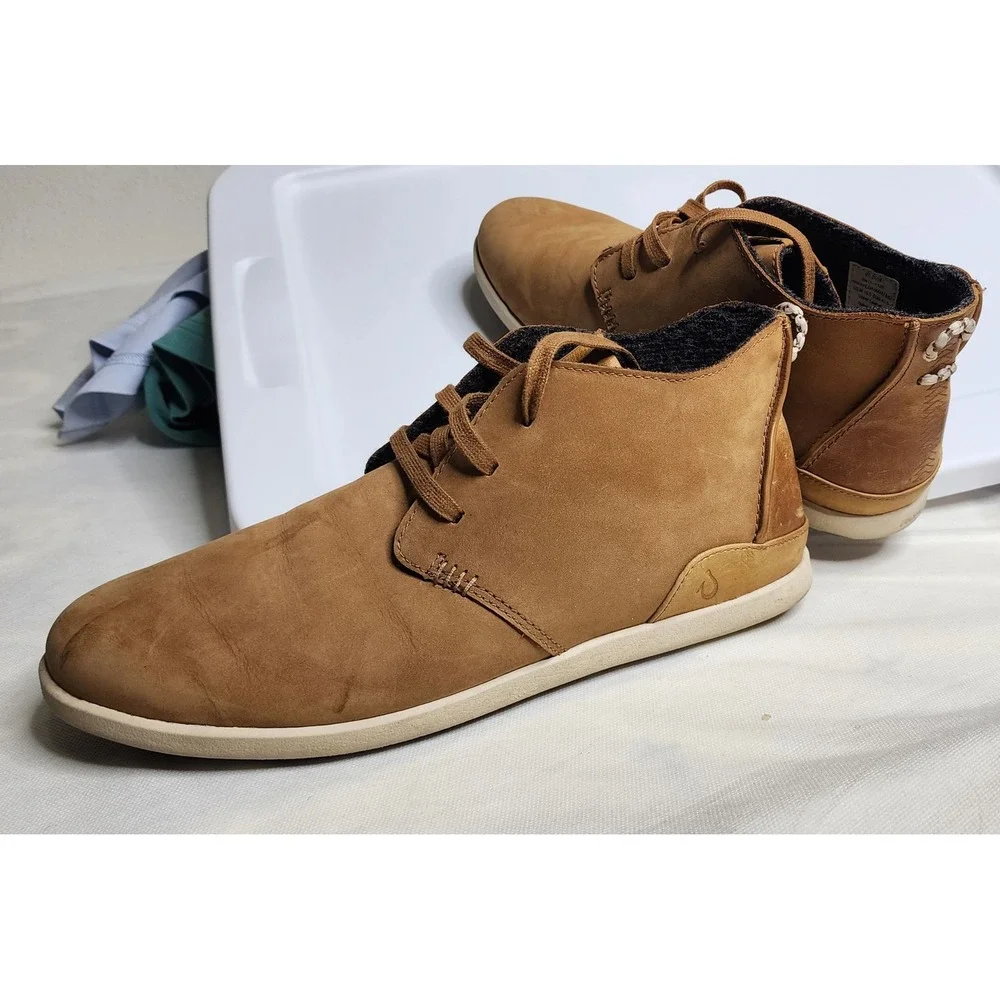 OluKai Men's 10.5 Brown Suede Chukka Boots Ankle Boots Lace Up Casual Shoes Fall